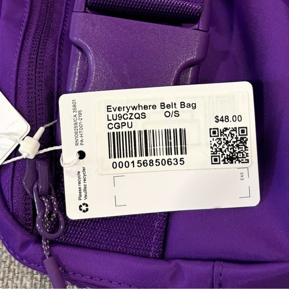 NWT Lululemon Everywhere Belt Bag In College Purple With Black Interior - Picture 8 of 9